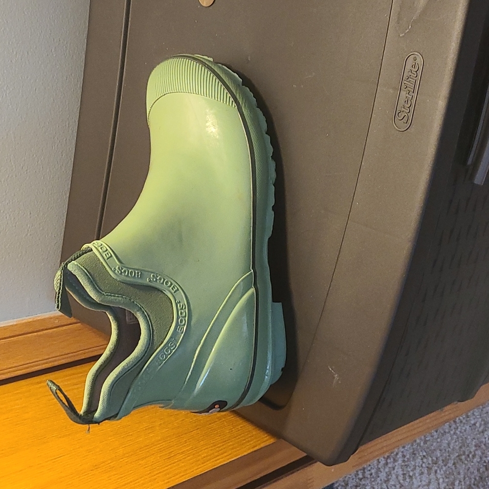 Green Bogs, Size 10